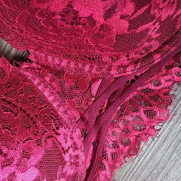 La Senza Burgundy Lace Bra - Picture 3 of 7